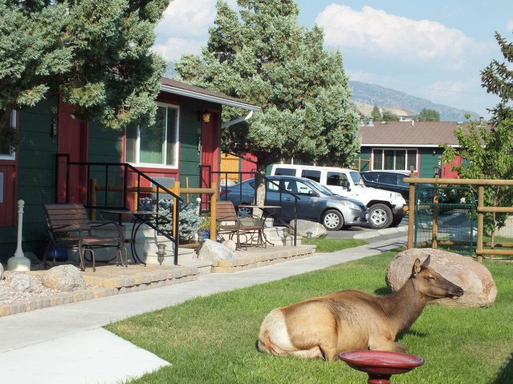 Yellowstone Gateway Inn Gardiner Eksteriør billede