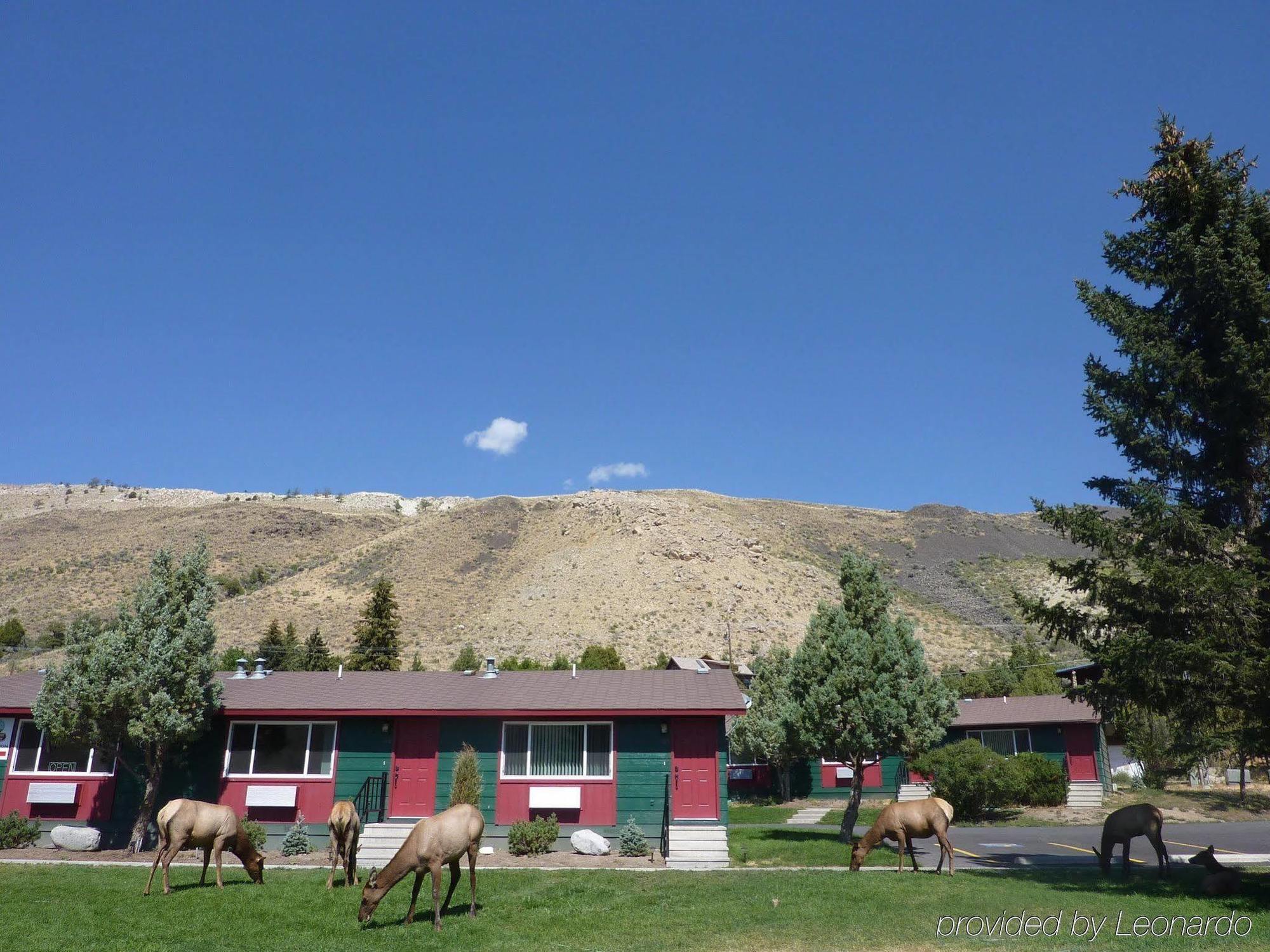 Yellowstone Gateway Inn Gardiner Eksteriør billede
